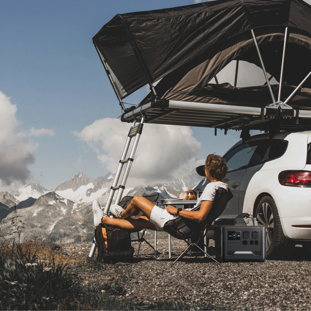 iFORWAY camping battery featuring advanced technology for a full 1.5-hour fast AC charge,